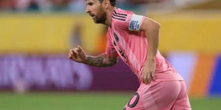 الأهلي السعودي يتمسك بضم ليونيل ميسي حال انضمامه إلى دوري روشن