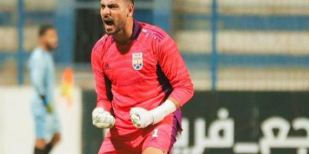 الجونة يجدد عقد حارسه أحمد مسعود