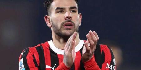 ثيو هيرنانديز يوقع على عقود انضمامه للهلال السعودي.. تقارير