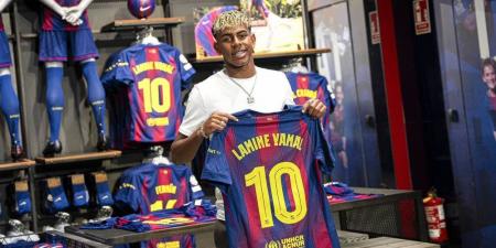 بيع حوالي 70 ألف قميص ليامال في غضون يومين وتوقعات بأن تبلغ الإيرادات 10 ملايين يورو