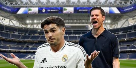 أزمة دياز تتفاقم في ريال مدريد.. ألونسو يُبلغ اللاعب بدوره كبديل في الموسم القادم!