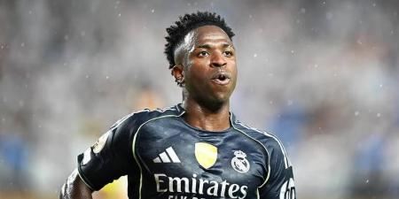 المدير الرياضي لنادي الاتحاد: "لا أستبعد التعاقد مع فينيسيوس.. إنه يمتلك الشروط اللازمة للانضمام إلى الدوري السعودي"
