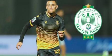 معاد الضحاك لاعب اتحاد تواركة رجاوي لموسم واحد