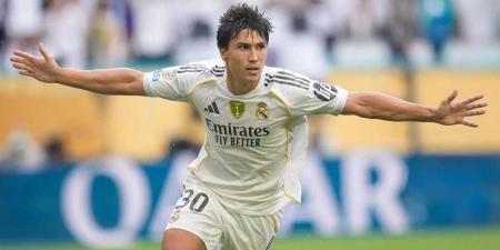 رسميا/ ريال مدريد يعلن تجديد عقد غونزالو غارسيا حتى عام 2030