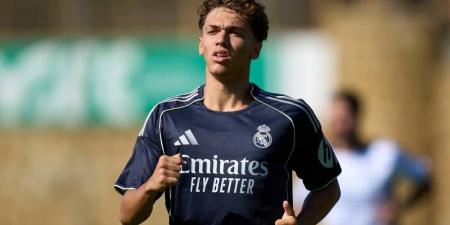 ريال مدريد يقترب من تجديد عقد المغربي الأصل تياغو بيتارش