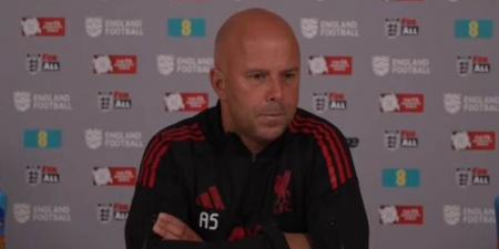 بقيادة محمد صلاح.. سلوت يكشف عن الثلاثي الأصعب في ليفربول بالموسم الجديد