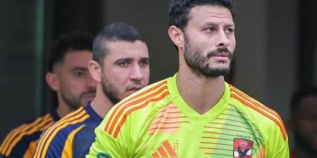 وفاة والد محمد الشناوي حارس الأهلي