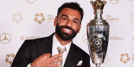 محمد صلاح يوجه رسالة خاصة بعد التتويج بلقب أفضل لاعب في الدوري الإنجليزي
