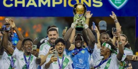 المسحل يهنئ الأهلي بعد تتويجه بكأس السوبر