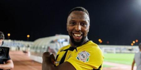 الاتحاد يحسم موقف كادش من مباراة الأخدود