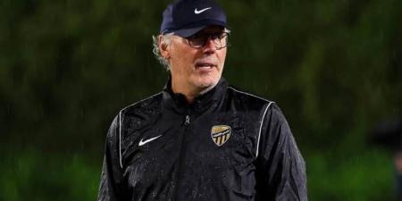 اتحاد جدة يحسم موقفه من رحيل لوران بلان