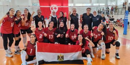 مصر تتوج بلقب بطولة إفريقيا للناشئات للكرة الطائرة