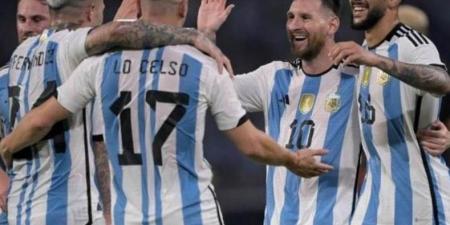 ميسي يتألق بثنائية ويقود الأرجنتين لاكتساح فنزويلا في تصفيات كأس العالم 2026