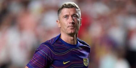 برشلونة يقرر التخلي عن نجمه روبرت ليفاندوفسكي