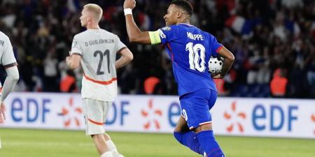 مبابي يتجاوز هنري ويصبح ثاني هدّاف في تاريخ المنتخب الفرنسي بـ52 هدفا