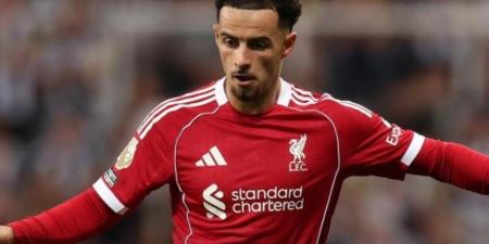سلوت: كيرتس جونز يغيب عن ليفربول أمام بيرنلي للإصابة