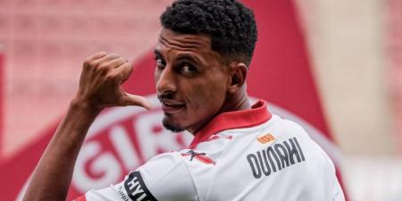أوناحي: "تحدثت مع بونو قبل توقيعي لجيرونا وأكد لي أنه سيحضر يوما ما لمتابعتي وكلمات إنريكي عني أسعدتني"
