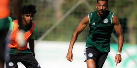 كوكا يقود هجوم الاتفاق أمام التعاون في الدوري السعودي