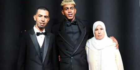 والد يامال: "لن أقول إنها سرقة.. الكرة الذهبية ستكون إسبانية العام القادم"