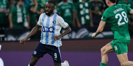 ثلاثية ماييلي تقود بيراميدز لفوز تاريخي على أهلي جدة والتتويج بكأس القارات الثلاث