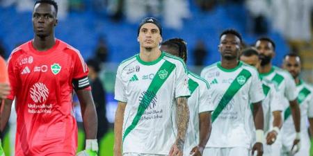الأهلي يتخطى عقبة الحزم بثنائية في دوري روشن السعودي "فيديو"