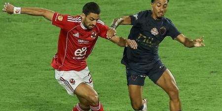 طبيب الأهلي يكشف تفاصيل إصابة طاهر محمد طاهر
