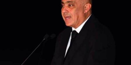 محمد يحيى لطفي يُشيد بالشكل الجديد لاستوديو "أون سبورت" ويُعلن بدء العد التنازلي للخطوة القادمة