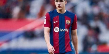 مدافع برشلونة: تعلمت من الهزيمة أمام إشبيلية وأحلم بالتتويج بكأس العالم