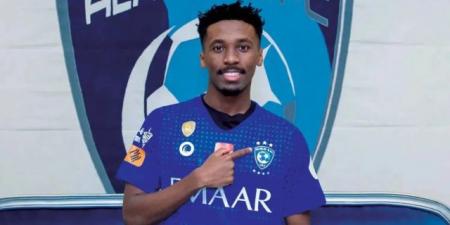 الهلال يحصّن نجمه بعقد جديد