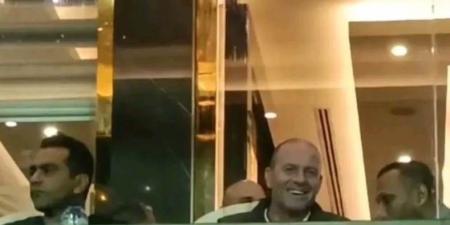 ييس توروب يصل إلى ستاد القاهرة لحضور مباراة مصر وغينيا بيساو بتصفيات كأس العالم