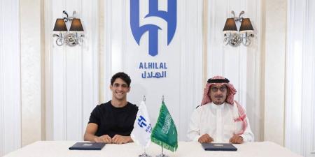 رسميا/ الهلال السعودي يعلن تمديد عقد بونو حتى 2028