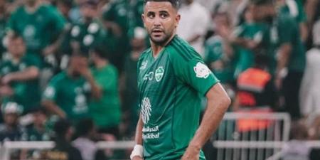 التشكيل الرسمي لقمة أهلي جدة والشباب.. محرز ضد كاراسكو