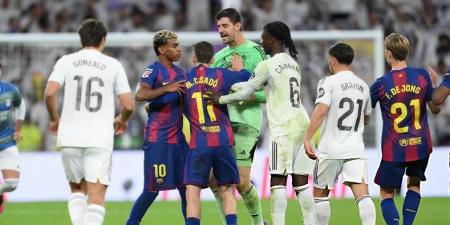 بطلها لامين يامال.. تفاصيل المشادة بين نجوم ريال مدريد وبرشلونة عقب الكلاسيكو