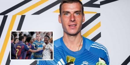 بعد شجار "الكلاسيكو".. إيقاف لونين لمباراة واحدة بسبب سلوكه العدواني ضد لاعبي برشلونة