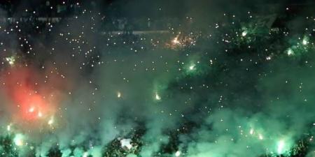 جمهور الرجاء يُشعل ديربي كازابلانكا أمام الوداد بأجواء مجنونة "فيديو"