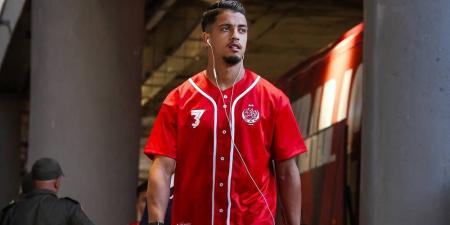 الوداد يفقد قطبي خط الدفاع أبو الفتح وفيريرا أمام حسنية أكادير