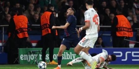 بسبب انتفاخ الكاحل.. باريس سان جيرمان ينتظر لغاية يوم غد لإخضاع حكيمي لفحص طبي دقيق لتحديد نوعية الإصابة ومدة غيابه