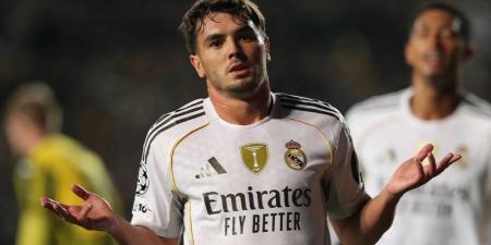 التشكيلة المتوقعة.. ألونسو يفضل إشراك كامافينغا أساسيا ضد ليفربول بدلًا من دياز رغم غياب ماستانتونو