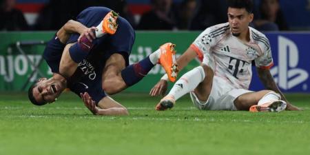 توتر ومشادة بين أعضاء باريس سان جيرمان وبايرن ميونخ بسبب إصابة حكيمي!