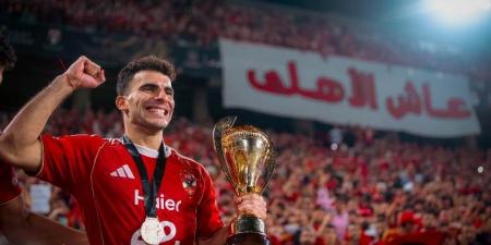 الأهلي يُطالب اتحاد الكرة في بيان رسمي بردع المتجاوزين ضد "زيزو"