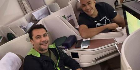 الحضري والصقر يطيران إلى الرباط لحضور حفل جوائز الكاف