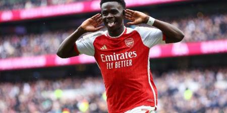 أرسنال يقترب من تجديد عقد بوكايو ساكا حتى ما بعد 2027