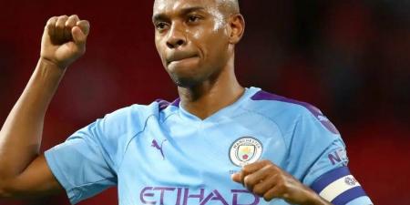 فيرناندينيو يعلن اعتزاله كرة القدم.. إسدال الستار على مسيرة ذهبية امتدت لأكثر من 20 عامًا