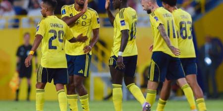 النصر يكتسح الخليج بثلاثية ويواصل التحليق على صدارة الدوري السعودي