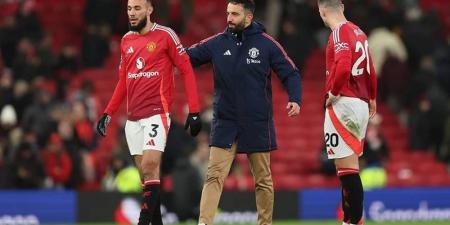 من بينهم مزراوي.. أموريم يتحرك لتأجيل رحيل لاعبيه إلى كأس أفريقيا تفاديا لأزمة نتائج