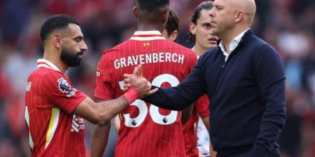 سلوت يكشف سر الإبقاء على محمد صلاح بديلًا أمام وست هام