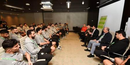 وزير الرياضة وأبوريدة يدعمان منتخب مصر قبل مواجهة الكويت في افتتاح كأس العرب