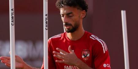 تطورات تجديد عقد عبدالقادر في الأهلي.. نقطة خلاف وتعثر جديد "خاص"