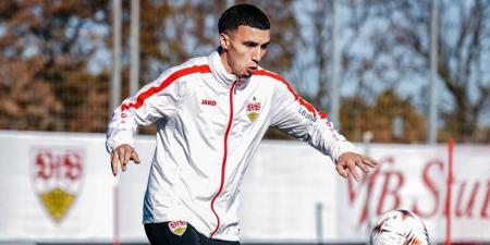 شتوتغارت الألماني يسعى لتفعيل بند شراء عقد الخنوس حتى سنة 2030