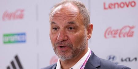 مدرب هايتي: "مجموعتنا في المونديال ليست سهلة لكنها ستكون مكافأة كبيرة للاعبينا الذين سيواجهون الأفضل في عالم كرة القدم"